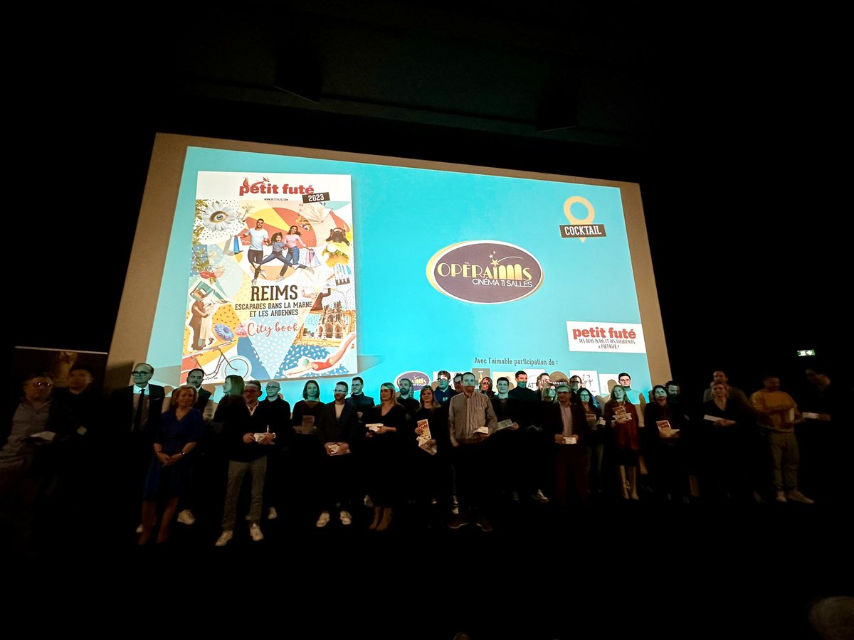 NewsMagChamp's tweet photo. Lancement réussi pour l’édition 2023 du @guidespetitfute #Reims #Champagne 😊👍🏼📚
Le guide utile pour découvrir ou redécouvrir toutes les bonnes adresses de notre ville et de notre région !
Bravo à tous les coups de ❤️ de cette année 👏🏼
#PetitFuté #LegendR #ReimsLegendR https://t.co/MFTUbfD7A0