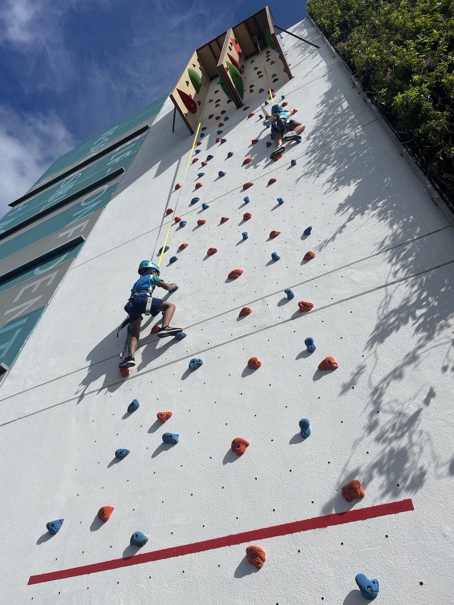 Welcome to our new and exciting Challenge Course on #UWCSEA East Campus! Students from Grades 2–12 will be able to experience the 7 rope obstacles and the summit climb. The course will gradually be embedded throughout our PE curriculum and Activities Programme over the next year.