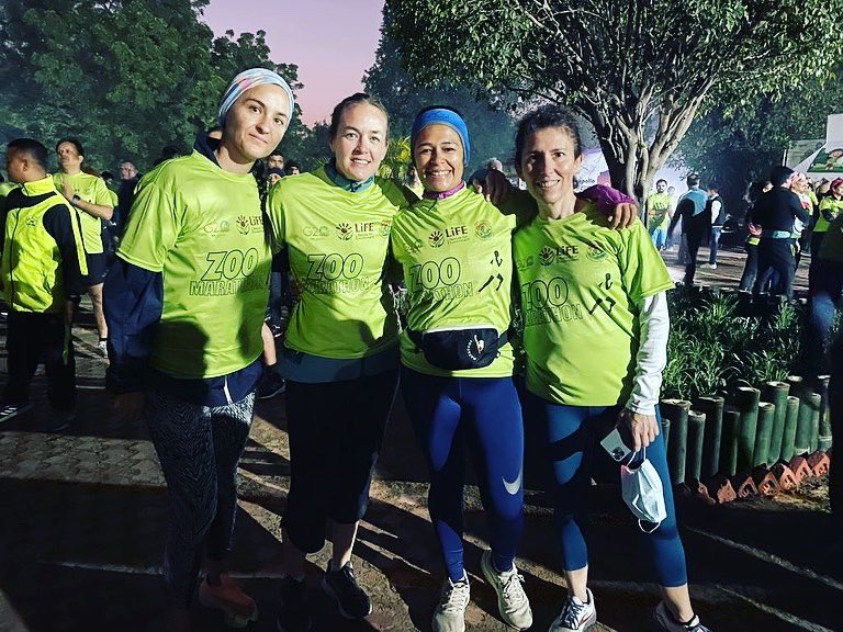 LdeBassompierre's tweet photo. Sunday morning training run through Delhi zoo with complimentary Indian breakfast for all runners after ๐โโ๏ธ๐ง๐
#RoadToDelhiMarathon #ThreeWeeksToGo #LifeInDelhi #RunningMoms https://t.co/1yWzNWvozU