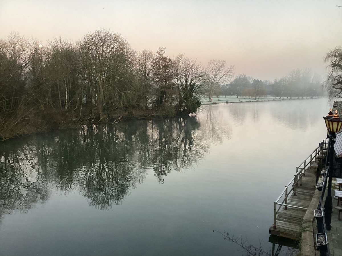 SimonLBradbury's tweet photo. A beautiful morning in #StNeots ! https://t.co/vmsZdPUPk8
