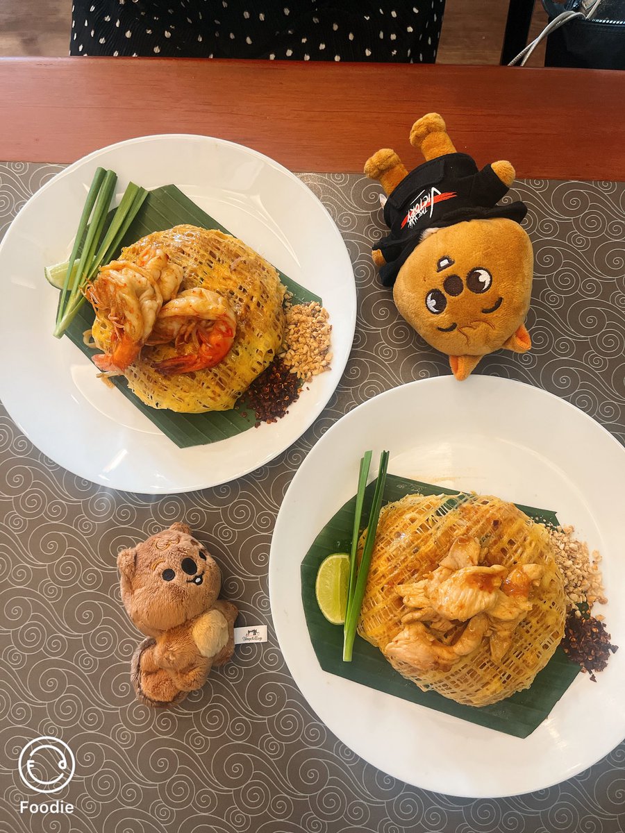 _edimochi's tweet photo. 동남아 음식(?)이랑 색감 궁합이 잘 맞는 찌콩이🐿️ https://t.co/TFawOkr3eR