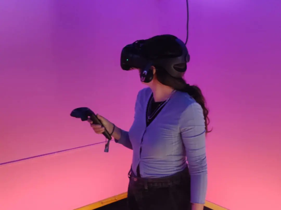 TACCbcn's tweet image. Ens trobem amb les entitats del projecte #WideView a Atenes 👏

Acompanyades de professionals juvenils de Cornellà, Sant Andreu de Llavaneres i Sabadell ens hem apropat a les possibilitats de la #realitatvirtual per apoderar les dones en el seu accés  al món laboral ♀️