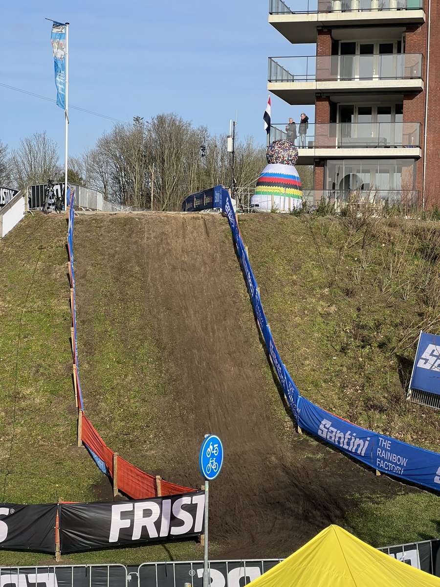 James R Grinter tweet media