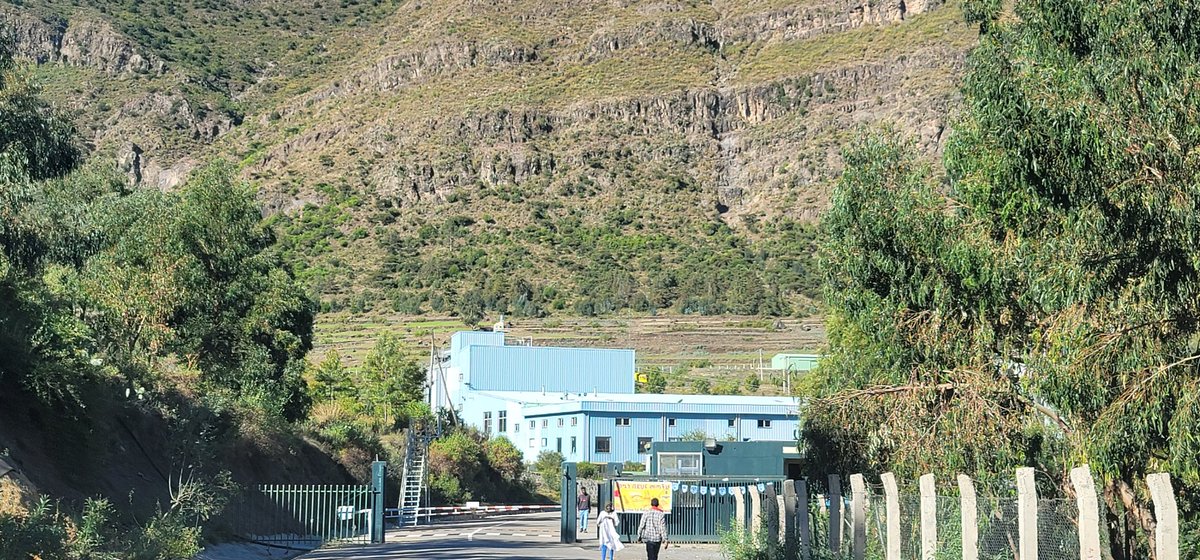 ProfKindeya's tweet photo. #Raya Brewery at #Maychew #Tigray is warming up to start production after 2 years - Kudos to the hard working &amp; committed management &amp; staff who kept the factory intact &amp; clean! Once it is back to service, it will revitalise the economy of this historical city &amp; beyond #peace https://t.co/bRZy7ohvlK