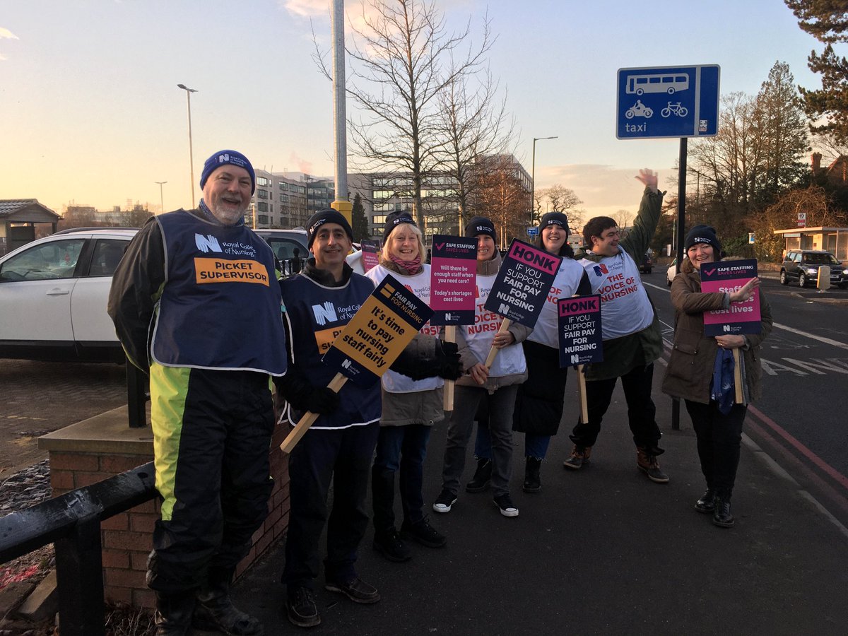 Mel (@mel_mcateer) on Twitter photo In good spirits at Solihull picket line this morning. Lots of public support #FairPayForNursing <a href="/RCNWestMids/">RCN West Midlands</a> In good spirits at Solihull picket line this morning. Lots of public support #FairPayForNursing <a href="/RCNWestMids/">RCN West Midlands</a>