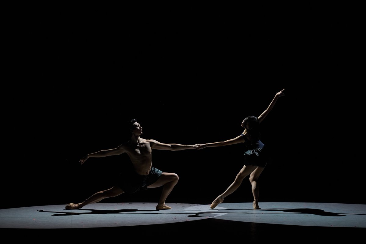 ethanjchudnow's tweet photo. Still shots from last weekend’s Carmina Burana
•
•
Photo by Conrad Escano Dy-Liacco
@HongKongBallet 
@hkphilharmonic  
•
•
#performance #ballet #carminaburana #hongkongballet #maleballetdancer #ballerino #ethanjchudnow https://t.co/6etQqPlMaj