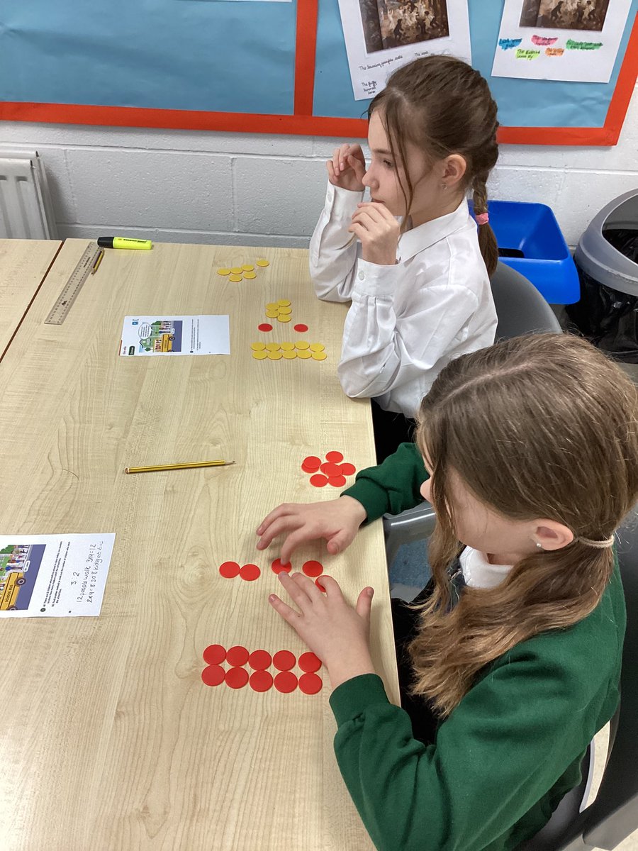 LittleSuttonCoE's tweet photo. Peregrine class had fun playing and learning about ratio during our #powermaths lesson. Today is science Monday, when we finally get to see how our mould has grown on our bread #sciencebug #microorganisms #mouldybread #experiment https://t.co/L2cN8Jd0ei