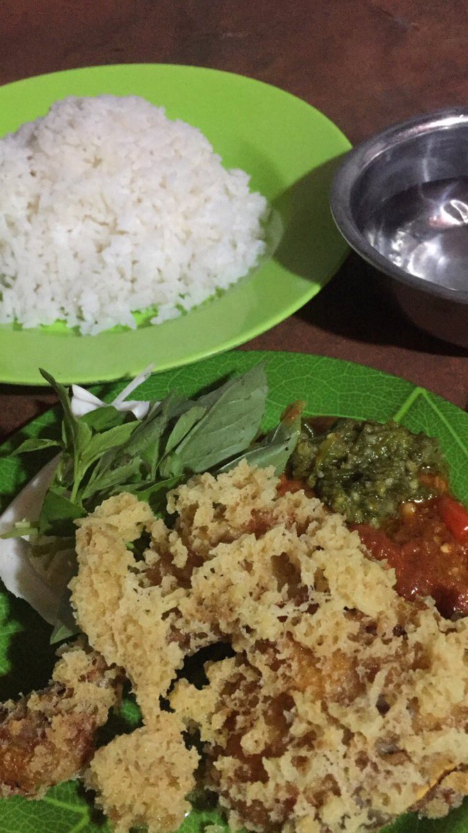 milariski17's tweet photo. @tanyakanrl Lamongan selalu juara siii https://t.co/IcQEEx1vlh