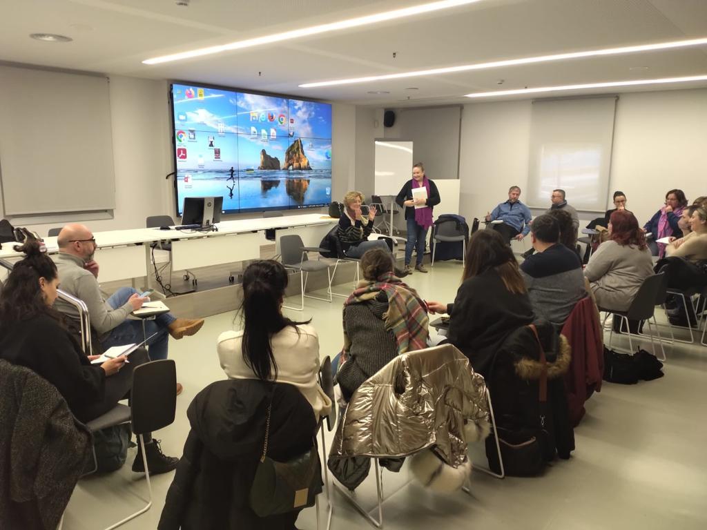 COGAMI_Galicia's tweet photo. A través de Emprega-Nós participamos en Ourense, xunto a outras 18 entidades do terceiro sector, nunha rede de emprego que pretende mellorar as posibilidades de inserción laboral das persoas en situación de vulnerabilidade.
👉 https://t.co/mfHgcI2RJa 
#emprego #rede #empreganós https://t.co/RNAZBINLmR
