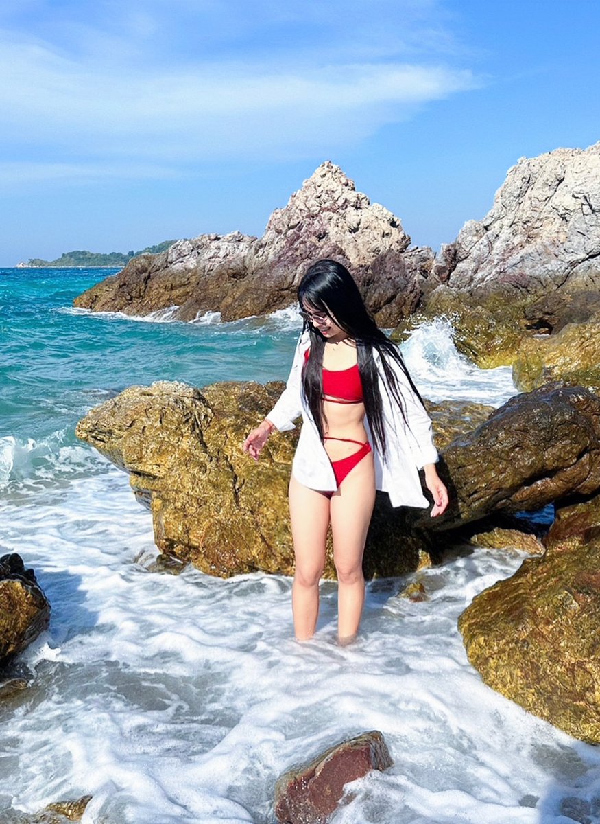 miwminimal's tweet photo. ยอมรับว่าไม่ไช่คนดี พอดีเราเป็นคนแซ่บ ❤️💦🤪
#เกาะล้าน #พัทยา #แคปชั่นอ่อย #แคปชั่นน่ารัก https://t.co/Czprl9bnWX