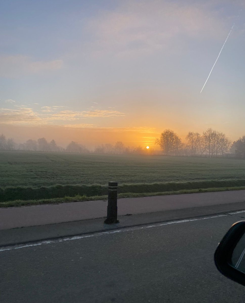 Kultuz's tweet photo. #vrtweer Ranst, 8.45u https://t.co/0mtYauYoHX