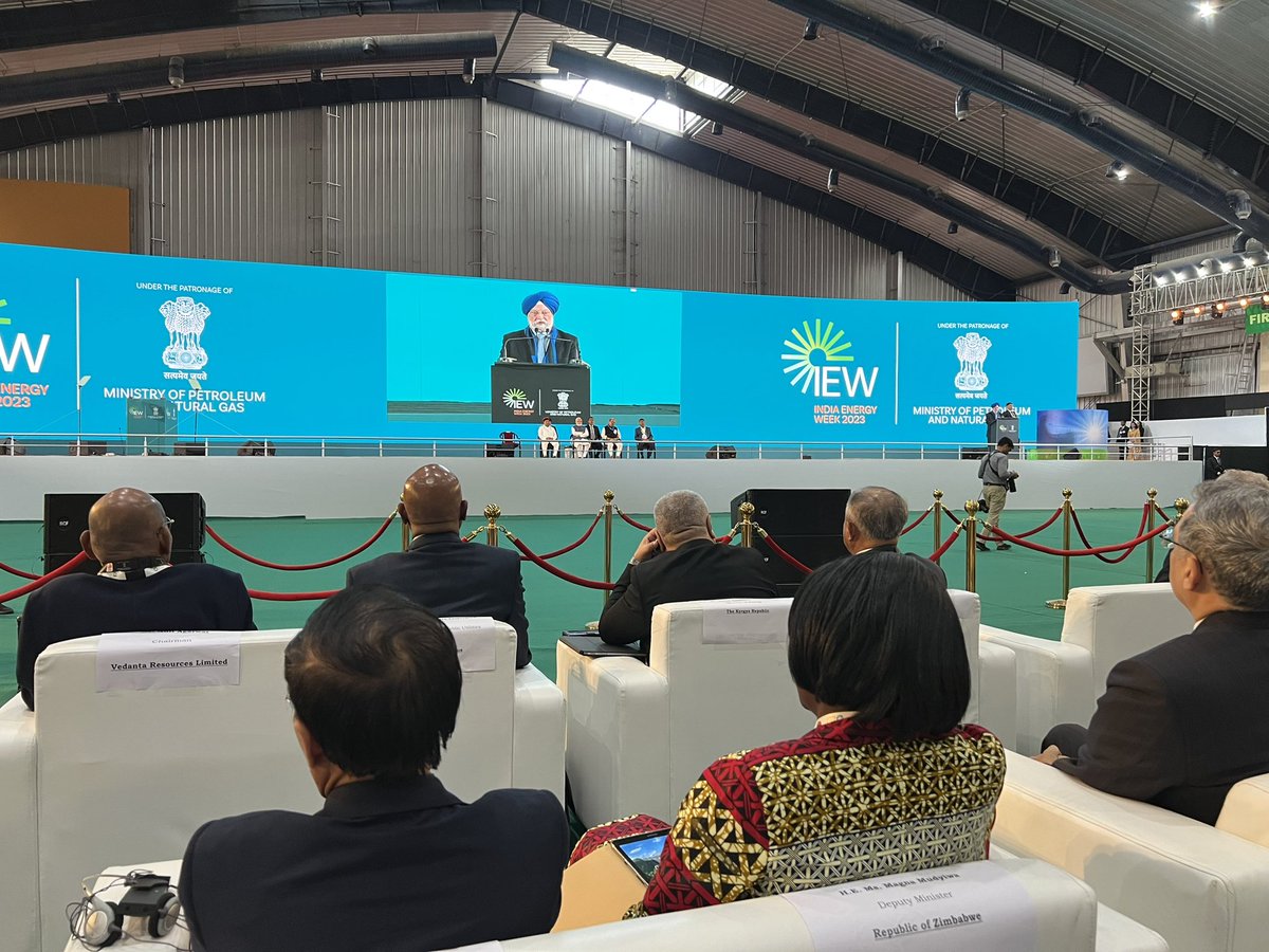 USAmbKeshap's tweet photo. Sweeping ambition and compelling vision in @PMOIndia @narendramodi remarks about India's energy transition and growth plans at #IndiaEnergyWeek in Bengaluru today. Just one example:  Millions of solar cookstoves will help alleviate the plight of so many low income households. 🙏🏼 https://t.co/Eidtbs7iun