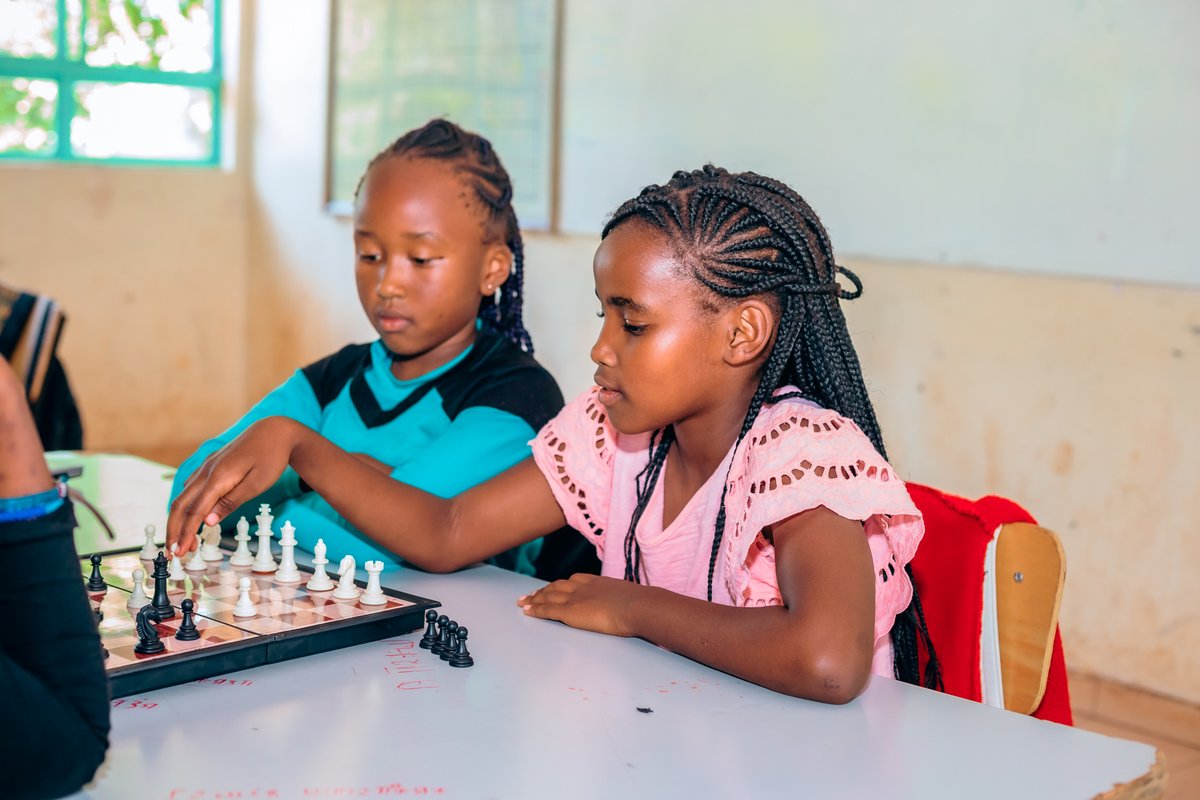 smartcloudke's tweet image. Your child will learn valuable #coding skills and strategic thinking through fun and interactive lessons. Don't miss this amazing opportunity to give your child a head start in the tech world. Enroll now!
#SmartCoders #KidsCoding #Chess #TechGenius #funlearning