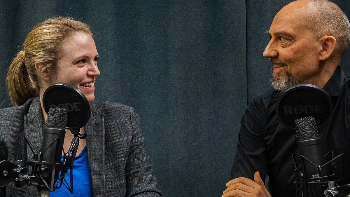 RumSnak er tilbage fra juleferie med første episode i sæson 8! Lyt med der hvor du normalt finder dine podcasts. #dkvid