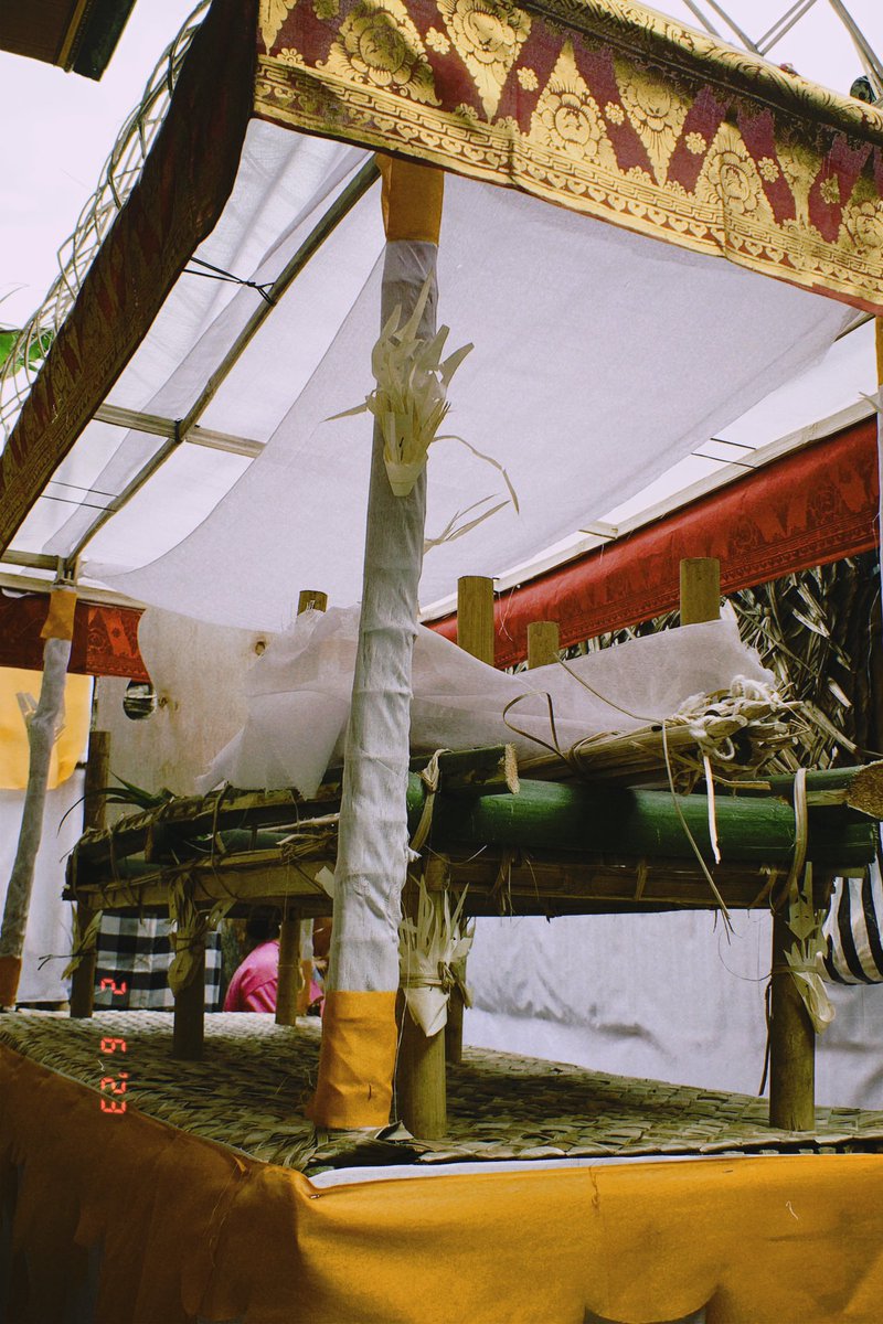 Jam kude payu kl mandus ne sube jm 5 enggalan peteng nyen