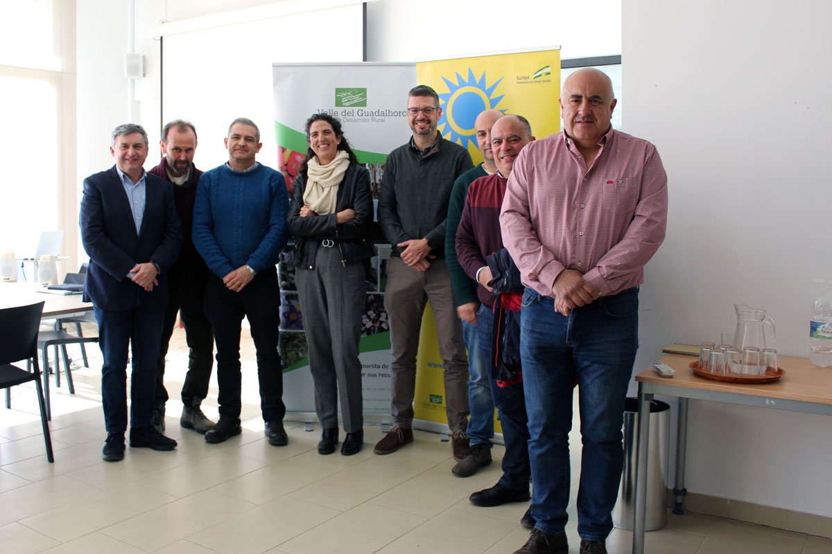 redespanola's tweet photo. 🏘️🔌@gdrguadalhorce celebra la jornada de cierre del proyecto sobre Comunidades Energéticas Locales #LICLE
@Gdr_Guadajoz @Aljarafe_Donana y @TurGuadalquivir son los otros grupos LEADER 🇪🇺🌿 que participan en este proyecto de #cooperación
https://t.co/0UM7162bSJ https://t.co/e0DGnfaTEB