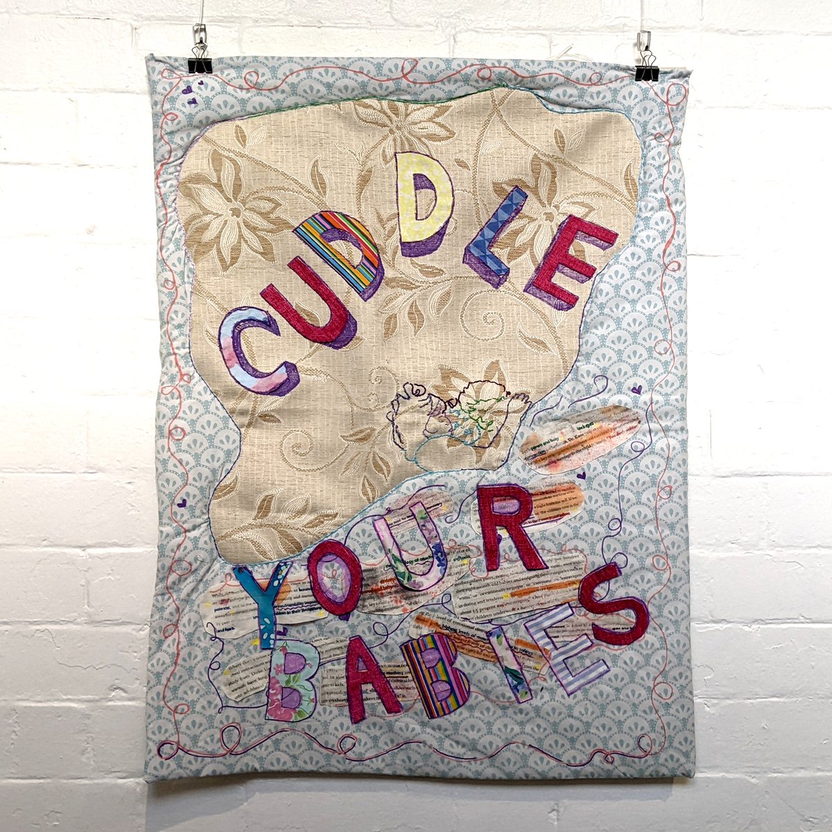 dac_add's tweet photo. Some cozy and soft vibes this morning for you all courtesy of this marvellous piece from our Arbroath UAL3 Banner Project. https://t.co/BX2HhHIIwE