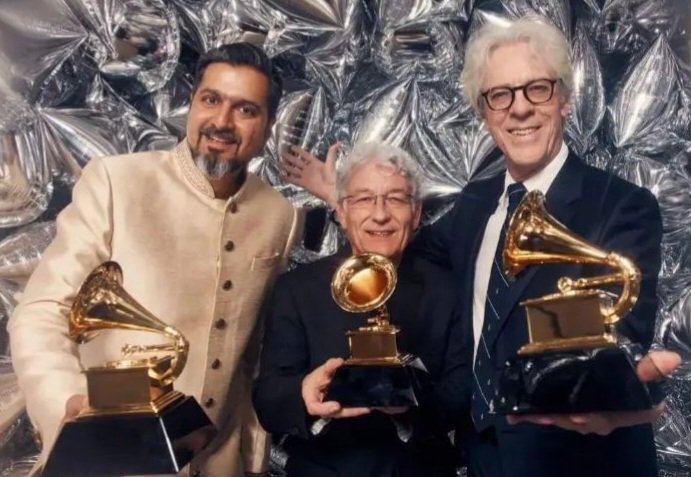 Congrats Maestro @copelandmusic and @rickykej for this win! #divinetides for the 2nd time Grammy winner!!! 🤩🤩🤩🤩