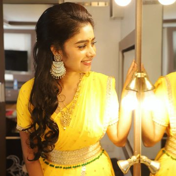 BrindaHere's tweet photo. #Janany @JananyKunaseel1 #BiggBossTamil6 #Janani #06thFebR https://t.co/5q5Kxb2OEe