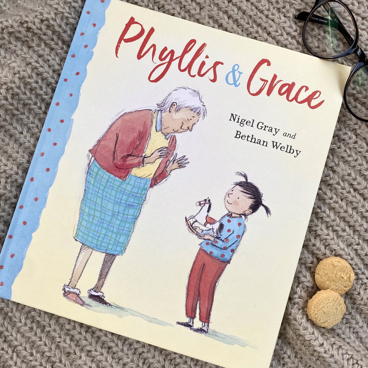 Have you met #PhyllisAndGrace yet? Nominated for the #YotoCarnegies23, this is a beautiful tale of friendship between little Grace and Phyllis, the old lady next door who is beginning to suffer from dementia.

Explore our free resources: 
ow.ly/Lsn450MHeqi <a href="/bethan_welby/">Bethan Welby</a>