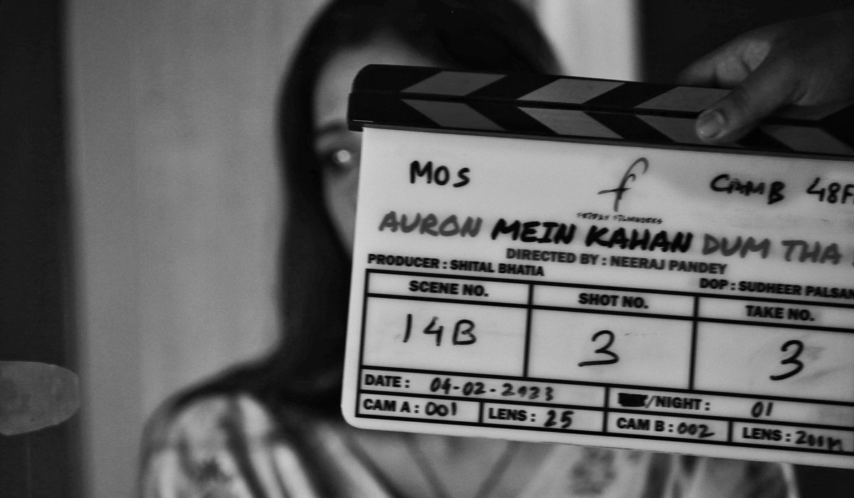 #AjayDevgn and #NeerajPandey's film is titled 'Auron Mein Kahan Dum Tha!'... #Tabu and @jimmysheirgill also star in this thriller, produced under Neeraj Pandey and Shital Bhatia's banner, Friday Filmworks... Shooting is underway! #AuronMeinKahanDumTha