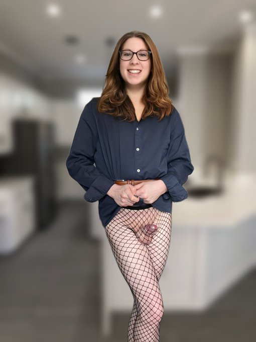 Who will help me look for my panties? #sissy #crossdresser https://t.co/C4MXcbGOSP<a href="/tag/sissy"class="tags">#sissy</a><a href="/tag/crossdresser"class="tags">#crossdresser</a>