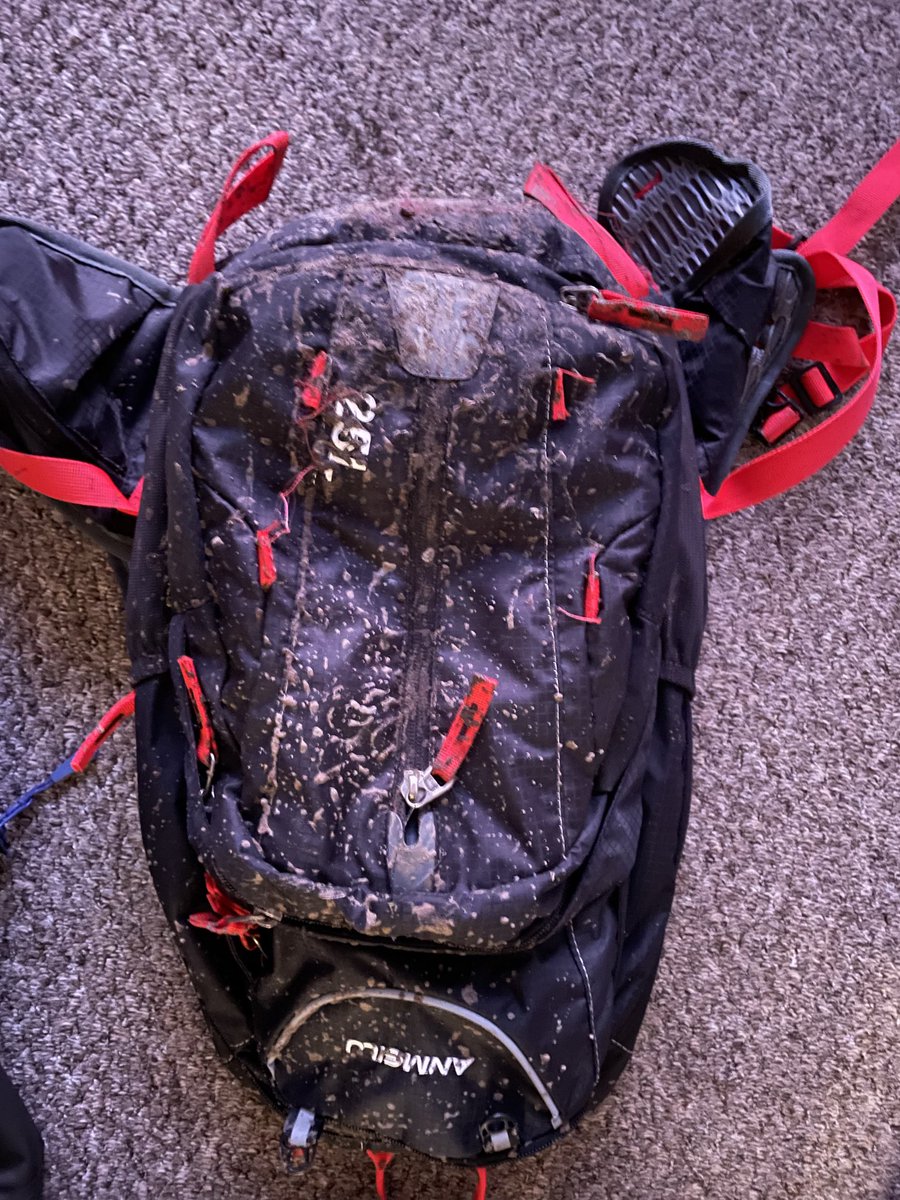 Emma_RNewman's tweet photo. For Saturday’s very muddy #fitnessfebruary effort “I got on me bike” for ⁦@Mesouk⁩ with proof of mud below! #settvalleytrail ⁦@HJrespiratory⁩ 🚴 🚴 https://t.co/l1KfNbE1rf