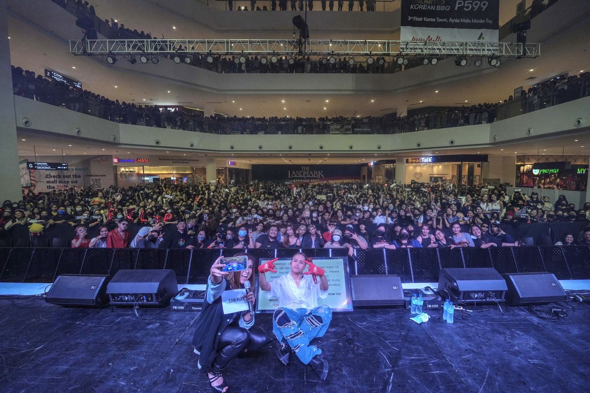 ZerFelip from the COM•PLEX Showcase at Ayala Malls Manila Bay in HD that we all dasurv 🐥

[a thread]

<a href="/felipsuperior/">FELIP</a> #FELIP_COMPLEX
#FELIPAtAyalaMallsManilaBay 

📸: <a href="/AyalaManilaBay/">Ayala Malls Manila Bay</a>