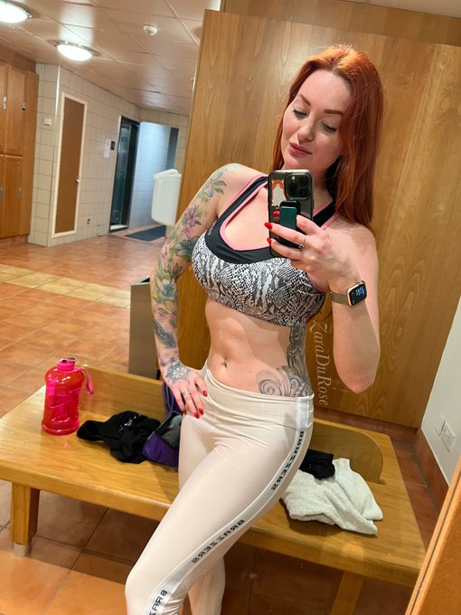 #mondaymotivation - super pleased with my #workout progress at the moment! Today is my last PT session<a href="/tag/mondaymotivation"class="tags">#mondaymotivation</a><a href="/tag/workout"class="tags">#workout</a><a href="/tag/fitness"class="tags"><span>#fitness</span></a><a href="/tag/curves"class="tags"><span>#curves</span></a><a href="/tag/redhead"class="tags"><span>#redhead</span></a><a href="/tag/zaradurose"class="tags"><span>#zaradurose</span></a>
