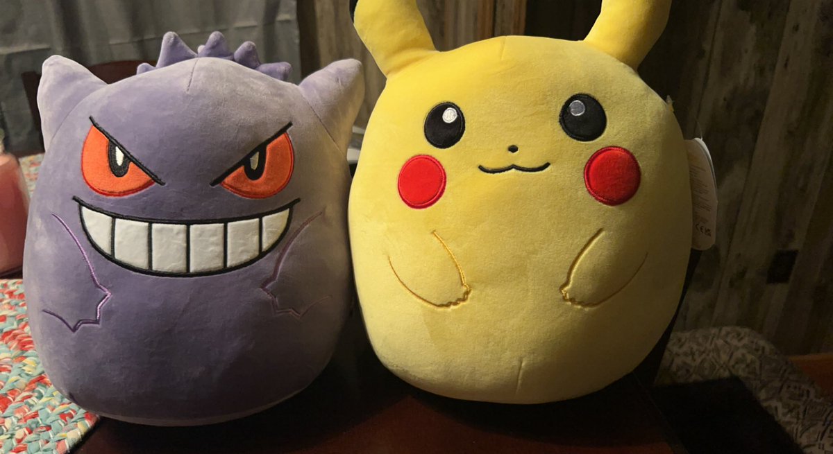 Kristinaaxoox's tweet photo. Swear to god my best friend spoils me 💕 @heartzelda64 https://t.co/4UzlHvUslT