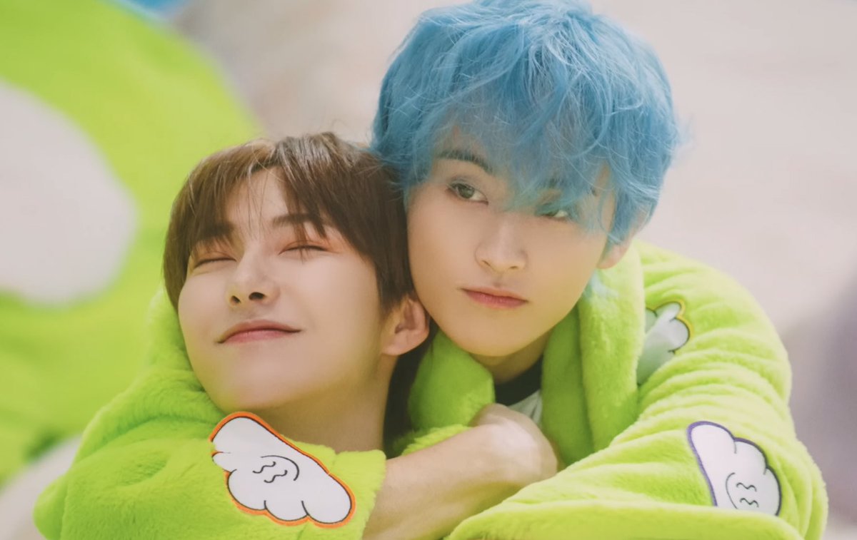 LOOKSMKL's tweet photo. BEST FRIEND EVER TEASER https://t.co/yTHwE2eiGJ