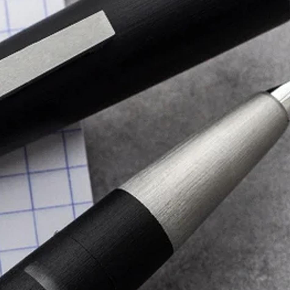 PurePens's tweet photo. Guess The Pen! 😁
#pengeeks #fountainpens #stationeryaddict #stationery #pens https://t.co/5If5h5vIv2