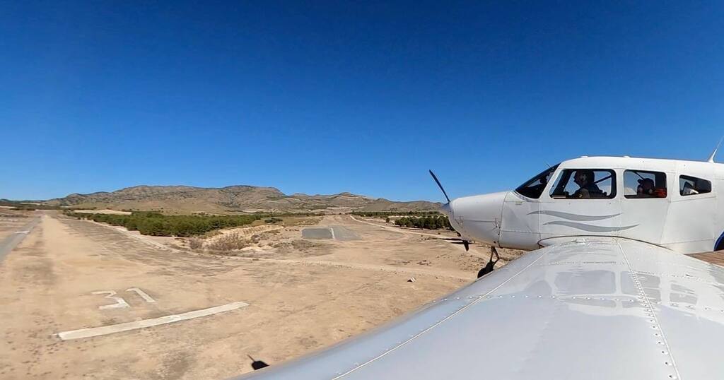 fpico1972's tweet photo. Landing in Ontur (LEOT) 😜 #wingview #pilot #aviation #ppl #piloto #fly #aviacion #volar #airpullaviationacademy #pilotlife #juniorpilot #generalaviation #aircraft #pilotview #loveaviation #privatepilot #flyingisfun #pilots #avlife #clubaereouniversal… https://t.co/M3DbBnUFgK https://t.co/aElRX3Liw7