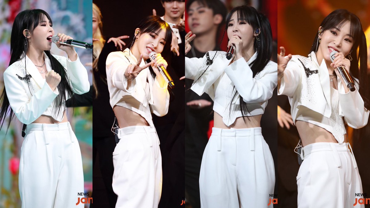 Moonbyul COMMA GDA 230107 🌟 
#MOONBYUL #문별 #마마무

cr: @newsjamm