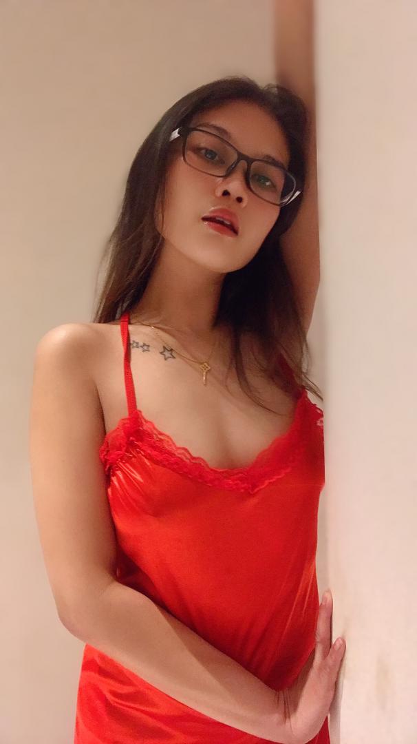 Good morning have a great day 
#HappyMonday 
#Anewweek
#Littlereddress
#Asiangirls