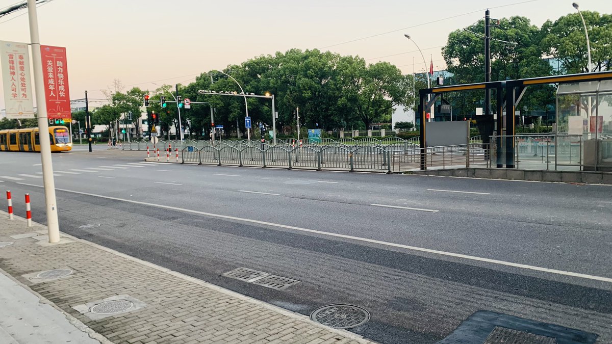 kinglinzhuhui's tweet photo. @VentolaMinna @tongbingxue 🤣🤣Anytime, anywhere, China.  Don't be fooled by your media. https://t.co/lW9Er8HS8A