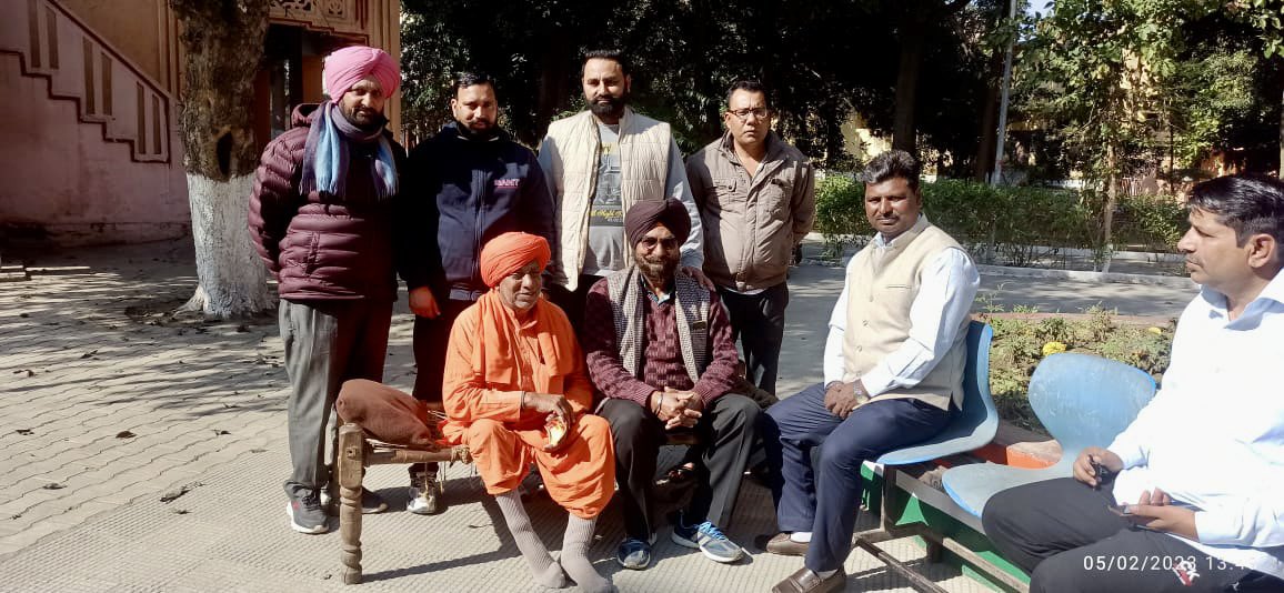 Kashmir_s_wahla's tweet image. ਸ੍ਰੀ ਗੁਰੂ ਰਵਿਦਾਸ ਮਹਾਰਾਜ ਜੀ ਦੇ 646ਵੇ ਪ੍ਰਕਾਸ਼ ਪੁਰਬ ਤੇ ਕੱਡੀ ਸ਼ੋਭਾ ਯਾਤਰਾ ਵਿੱਚ ਹਾਜਰੀ ਭਰੀ ਅਤੇ ਬਾਅਦ ਵਿੱਚ ਪਨਿਆੜ ਮੰਦਿਰ ਪਹੁੰਚ ਕੇ ਸੰਗਤਾਂ ਦਾ ਅਸ਼ੀਰਵਾਦ ਹਾਸਲ ਅਤੇ ਸੰਗਤਾਂ ਨੂੰ ਵਧਾਈ ਦਿੱਤੀ @ArvindKejriwal @BhagwantMann @JarnailSinghAAP @raghav_chadha @SandeepPathak04 @HarchandSBarsat @AAPPunjab