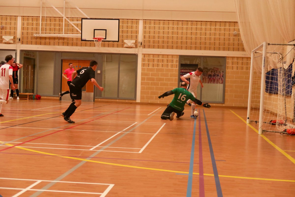 SUPER LEAGUE - MD3 - ACTION PICS 📸

Yesterday <a href="/PYFSaltires/">Perth Youth Futsal</a> took on <a href="/fcedinafutsal/">FC Edina Futsal</a> at Perth College and our photographer was there to capture some of the best bits - head to facebook for more facebook.com/media/set/?set…

All the action can be seen at insports.tv 📺