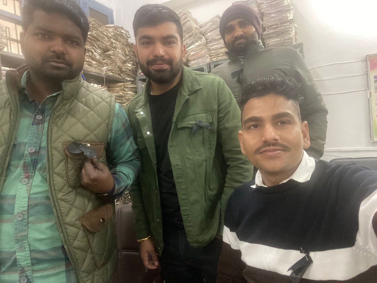 hryclerk_1's tweet photo. "काली पट्टी - मौन प्रदर्शन"
 हरियाणा के विभिन्न विभागों, बोर्ड व निगमों से लिपिकीय वर्ग सरकार के सौतेले रवैये का विरोध करते हुए
#Mission35400
@mlkhattar @cmohry @anilvijminister @OPDhankar @BhupinderShooda @BJP4Haryana @CNNnews18 @aajtak https://t.co/l5stw78fzA