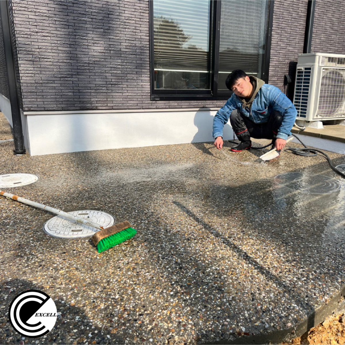 excell_garden's tweet photo. こんばんは！

①洗い出しコンクリート
②物置
工事中のお写真です👷🏻🚧

今日もお疲れ様でした🍻💚 https://t.co/aDgvkCkPWY