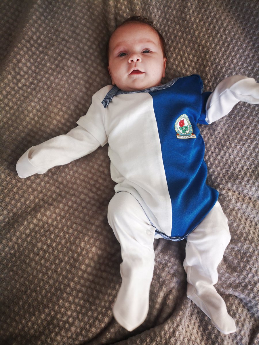 CharlC84's tweet photo. Freya picked out her own outfit today 😬 @Rovers 💕 https://t.co/dzCa3QZyHD
