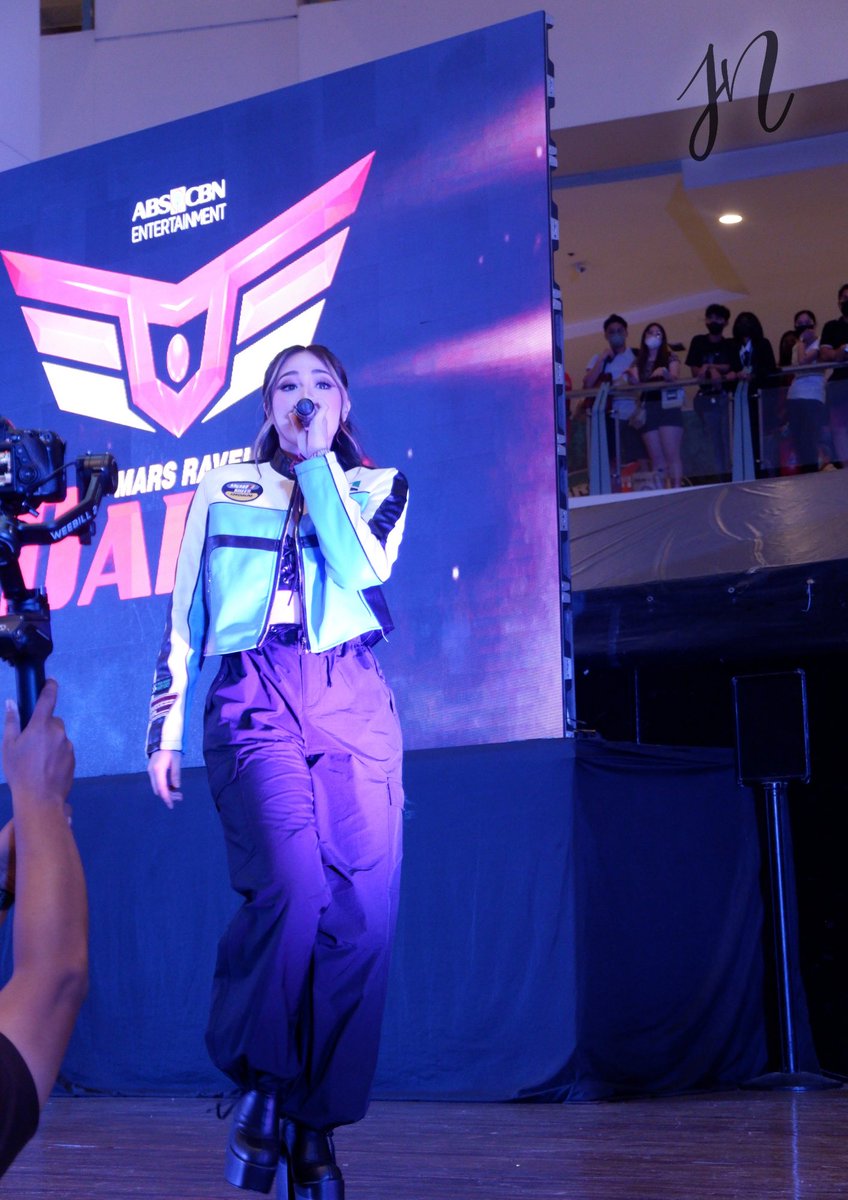 jnclicks's tweet photo. 230205 Janella Salvador

Darna Trinoma Mall Show Caravan

@superjanella #JanellaSalvador 

[DO NOT CROP THE WATERMARK] https://t.co/3lAf2wrVWx