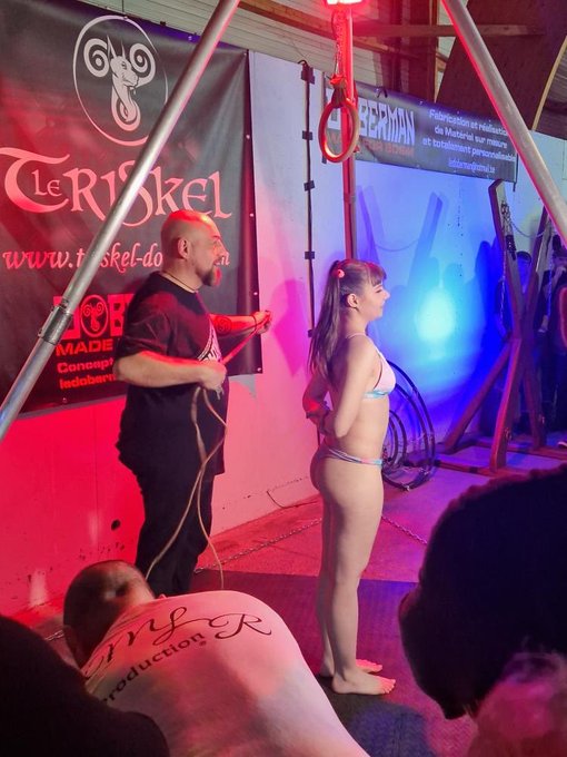 Retour du salon de rennes https://t.co/VAwCeMqYyg<a href="/tag/nightnight"class="tags"><span>#nightnight</span></a>