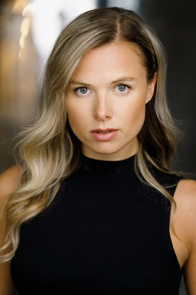 steffigreen1's tweet photo. Good morning! I haven’t used Twitter in a while so it’s a delayed New Year’s resolution! Here are my latest headshots I thought I would share 📸
#headshots #actor #actress https://t.co/adQh5WqkJ3