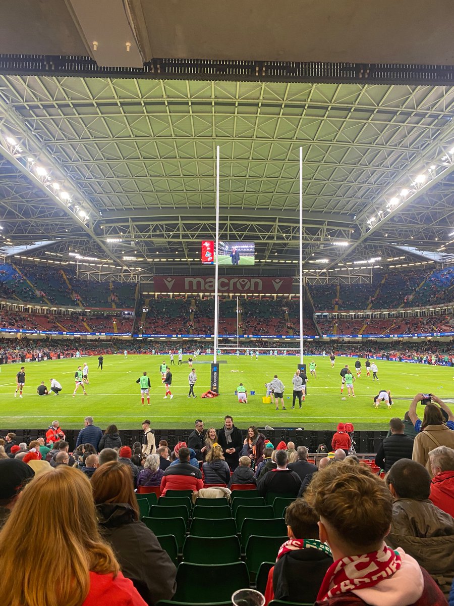 _ElloDolly's tweet photo. Awful score but cracking seats! #walesvireland https://t.co/CCmDGH0oXs