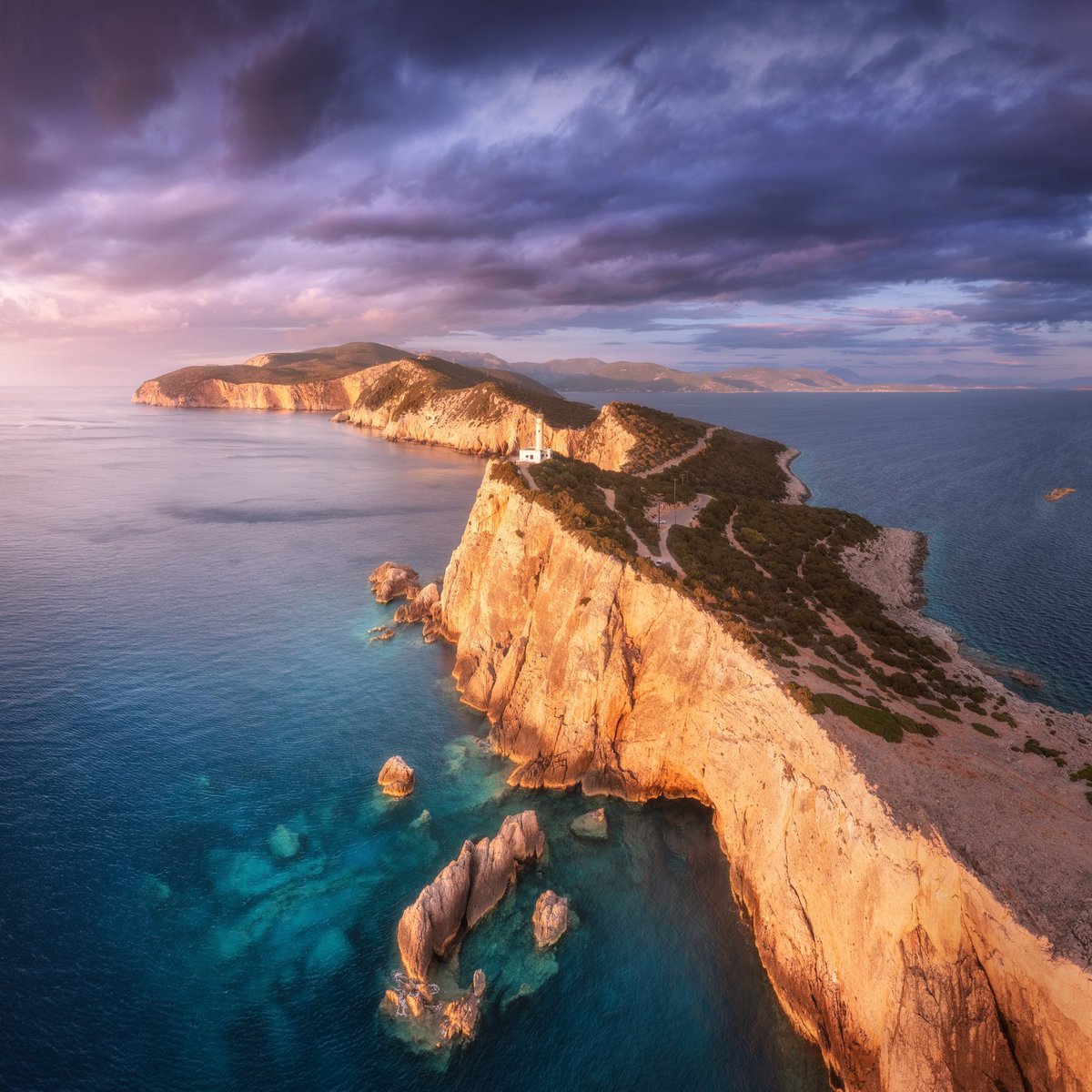 everpixapp's tweet photo. Even more incredible places in the Nature category😍
#wallpaper #screensaver #background #sfondi #papeisdeparede #papeisdeparedetumblr #wallpaperhd #wallpaperiphone #wallpaperandroid #nature #landscape #island #sea https://t.co/UtCgsKnau2