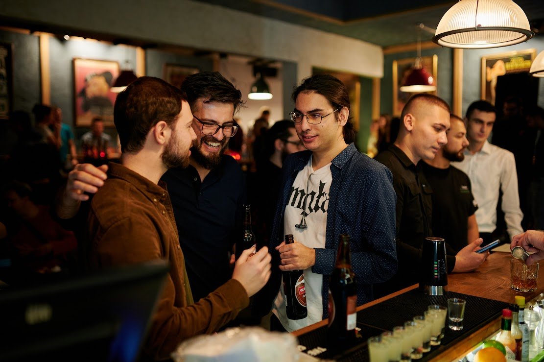 AveratoTech's tweet photo. The AVERATO ecosystem is growing and La Cachette Restaurant &amp; Bar in Varna City is the newest place we welcomed! 

Paying with #AVERATO is extremely easy and fast - all you need is to download the app, add your bank card (Visa or Mastercard) or #crypto wallet, and scan a QR code. https://t.co/7IuYLPA8hd