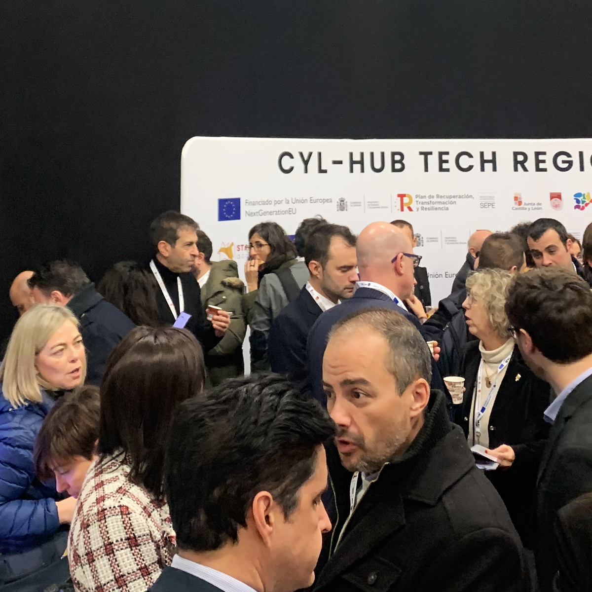 PGPlanning's tweet photo. Hace unas semanas tuvimos el placer de participar en @CylHub Segovia. Gracias a la organización y a todos los que pasasteis por nuestro stand para vivir esta experiencia de 𝗶𝗻𝗻𝗼𝘃𝗮𝗰𝗶𝗼́𝗻 𝘆 𝗲𝗺𝗽𝗿𝗲𝗻𝗱𝗶𝗺𝗶𝗲𝗻𝘁𝗼 𝘁𝗲𝗰𝗻𝗼𝗹𝗼́𝗴𝗶𝗰𝗼 junto a nosotros. https://t.co/bHCCTMJYXg