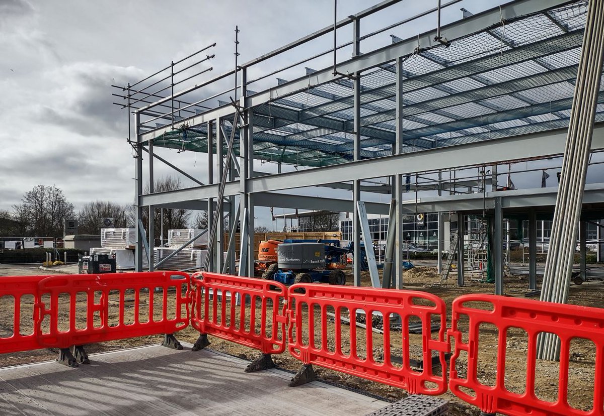 HNWArchitects's tweet photo. Exciting to see the steel frame going up so quickly on site for the new @HNWArchitects designed @INEOSGrenadier Showroom in #Portsmouth, with the roof and cladding due to commence imminently.
@HarwoodsGroup #SquareOneConstruction
#SustainableSocialLegacy
#BuiltOnPurpose https://t.co/MzpaEhlAXo