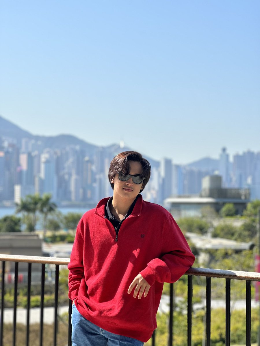 alexailacad's tweet photo. Our HongKong trip was short but sweet. 🤍 So grateful for this project &amp; the chance to work with direk CGM + the whole team. 🥰 One of the highlights of our trip was meeting some sweethearts in HK! Thank you for coming out to see us &amp; for the gifts we got to share 💋 We love you! https://t.co/OsiAE5B2Fd